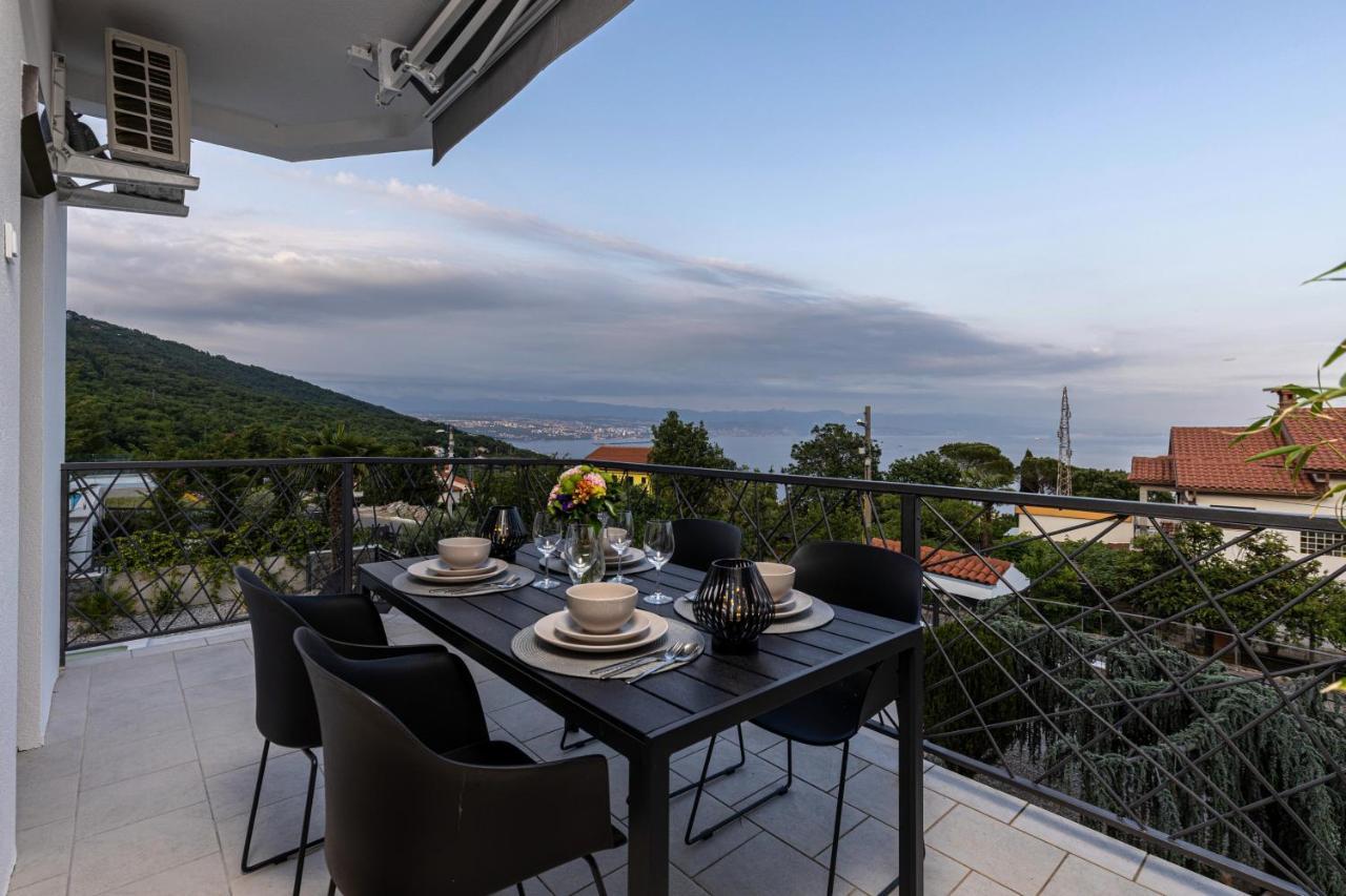 Villa Adriatic, Apartment Rebecca With Heated Swimming Pool, Sew View, Childrens Playground Ičići Buitenkant foto