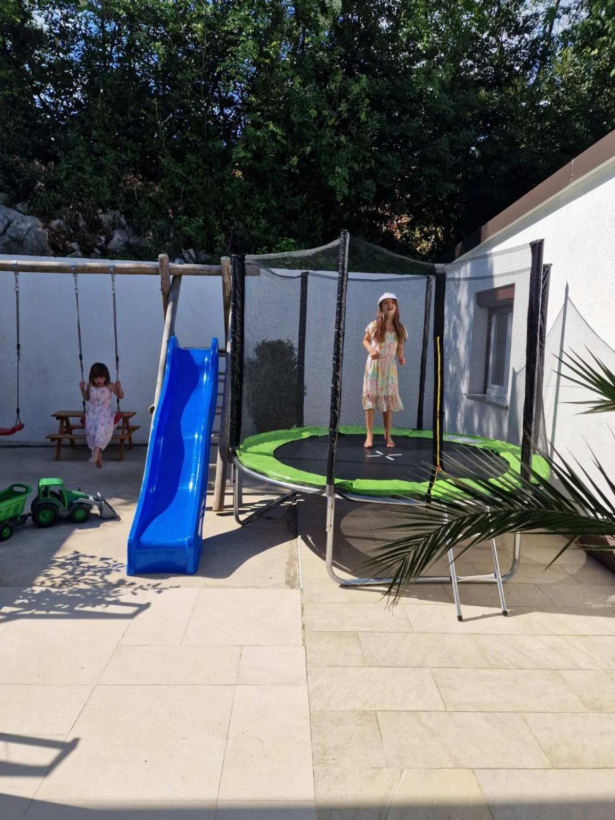 Villa Adriatic, Apartment Rebecca With Heated Swimming Pool, Sew View, Childrens Playground Ičići Buitenkant foto